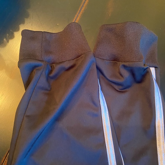 Adidas Pants 👖👖 - Picture 3 of 5